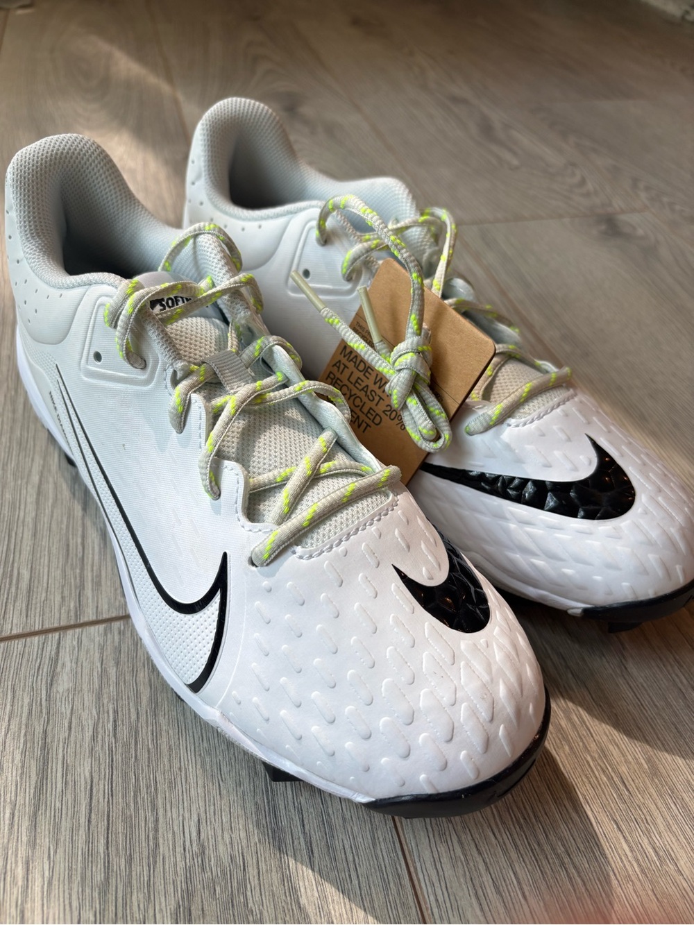 Nike Hyperdiamond 4 Keystone Softball Cleats White Black Volt Womens 9.5 New